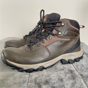 Columbia Men's Newton Ridge Plus Il Waterproof Hiking Shoe Cordovan Brown 8